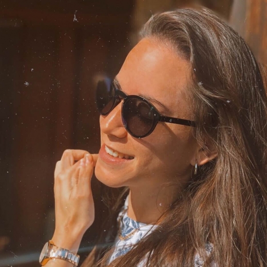 Marta Cembreros  (Martacembreros ) - Valladolid - Maestra de música.