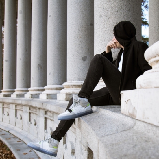 Influencer    Adrián Handarholf - Estudiante y emprendedor.